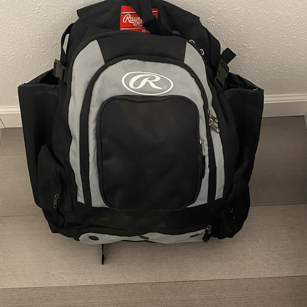 Rawlings Black and Gray Sporty Backpack with Ample Storage